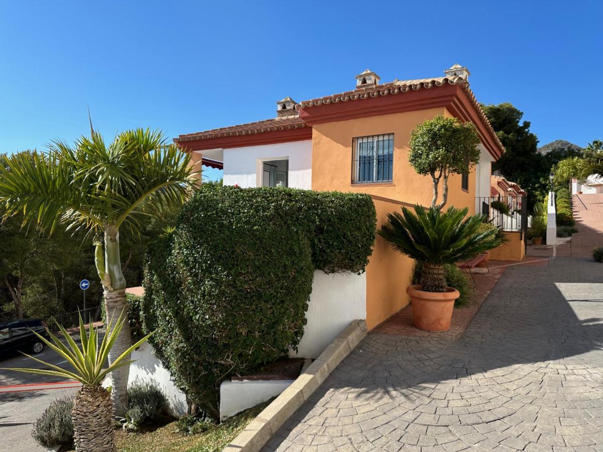 Spacious Family Villa Aljamar 8A Nerja Bagian luar foto