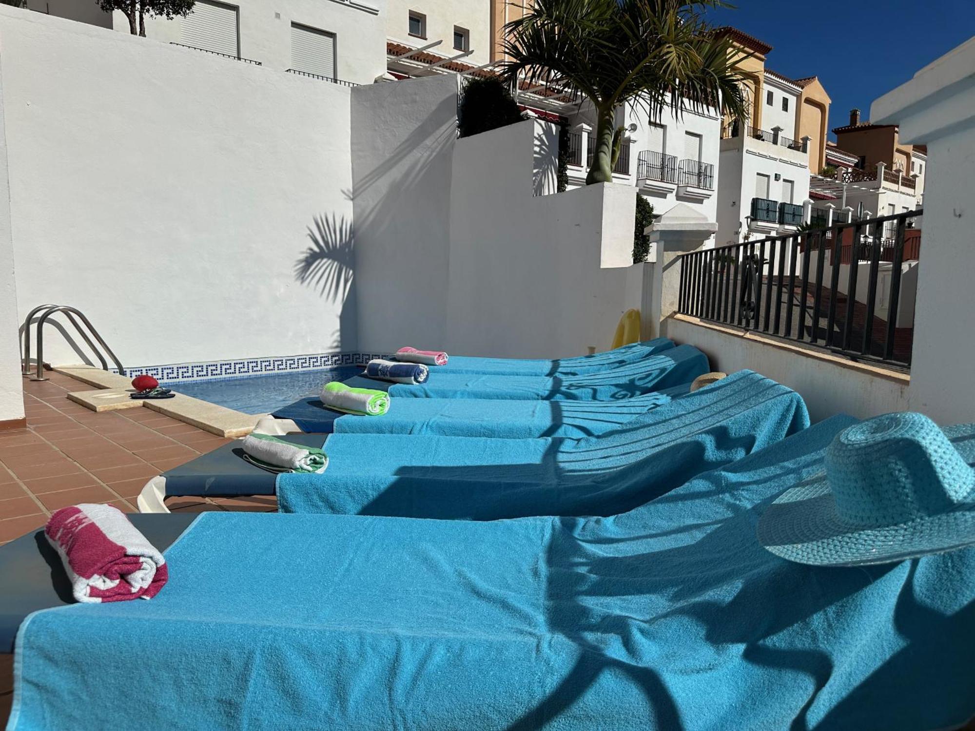 Spacious Family Villa Aljamar 8A Nerja Bagian luar foto
