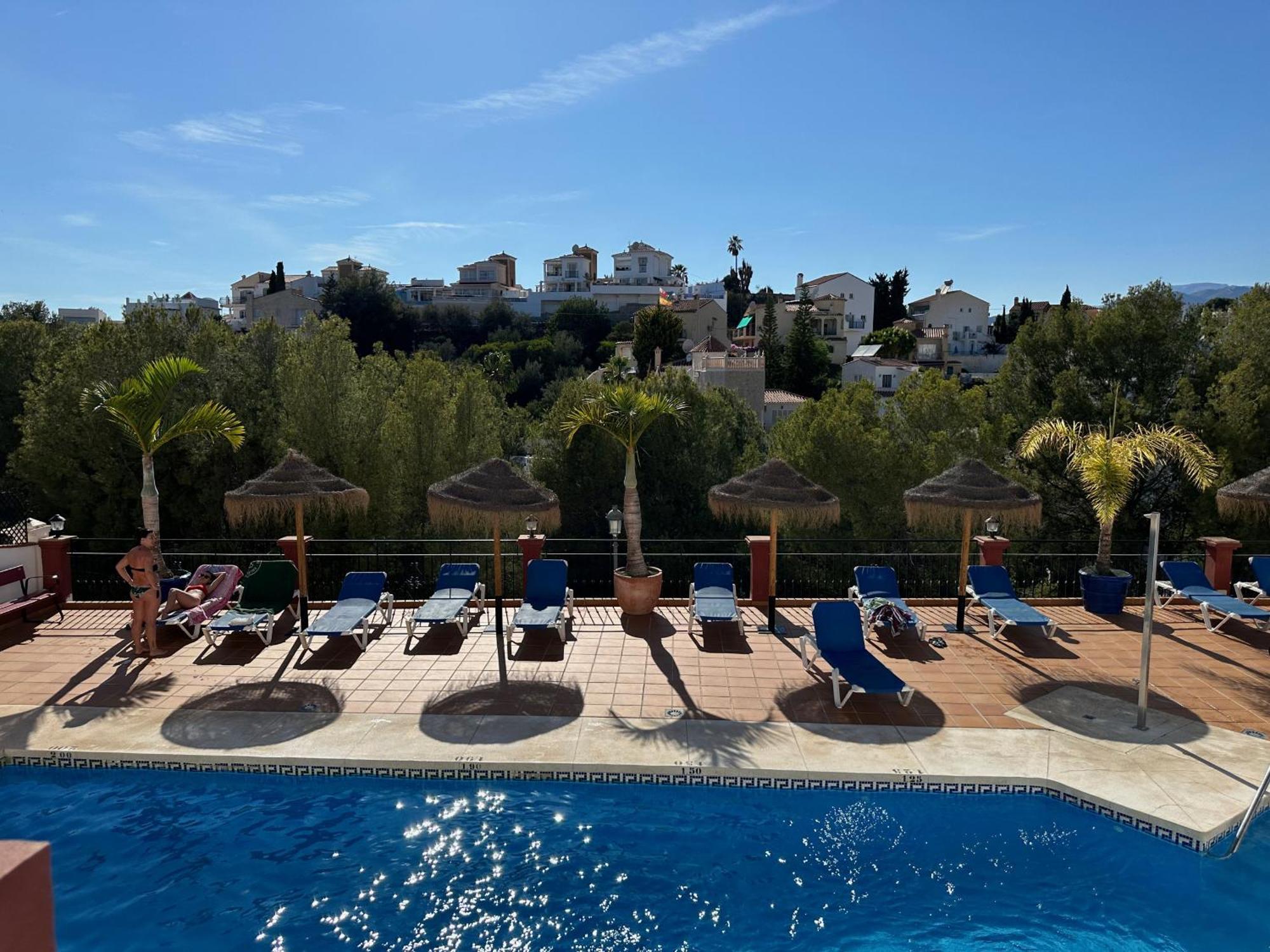 Spacious Family Villa Aljamar 8A Nerja Bagian luar foto