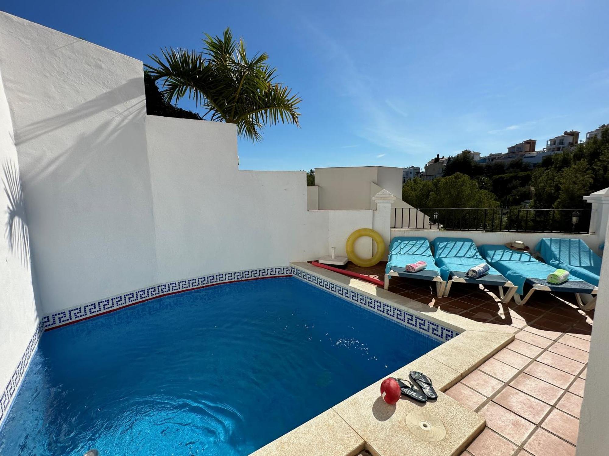 Spacious Family Villa Aljamar 8A Nerja Bagian luar foto