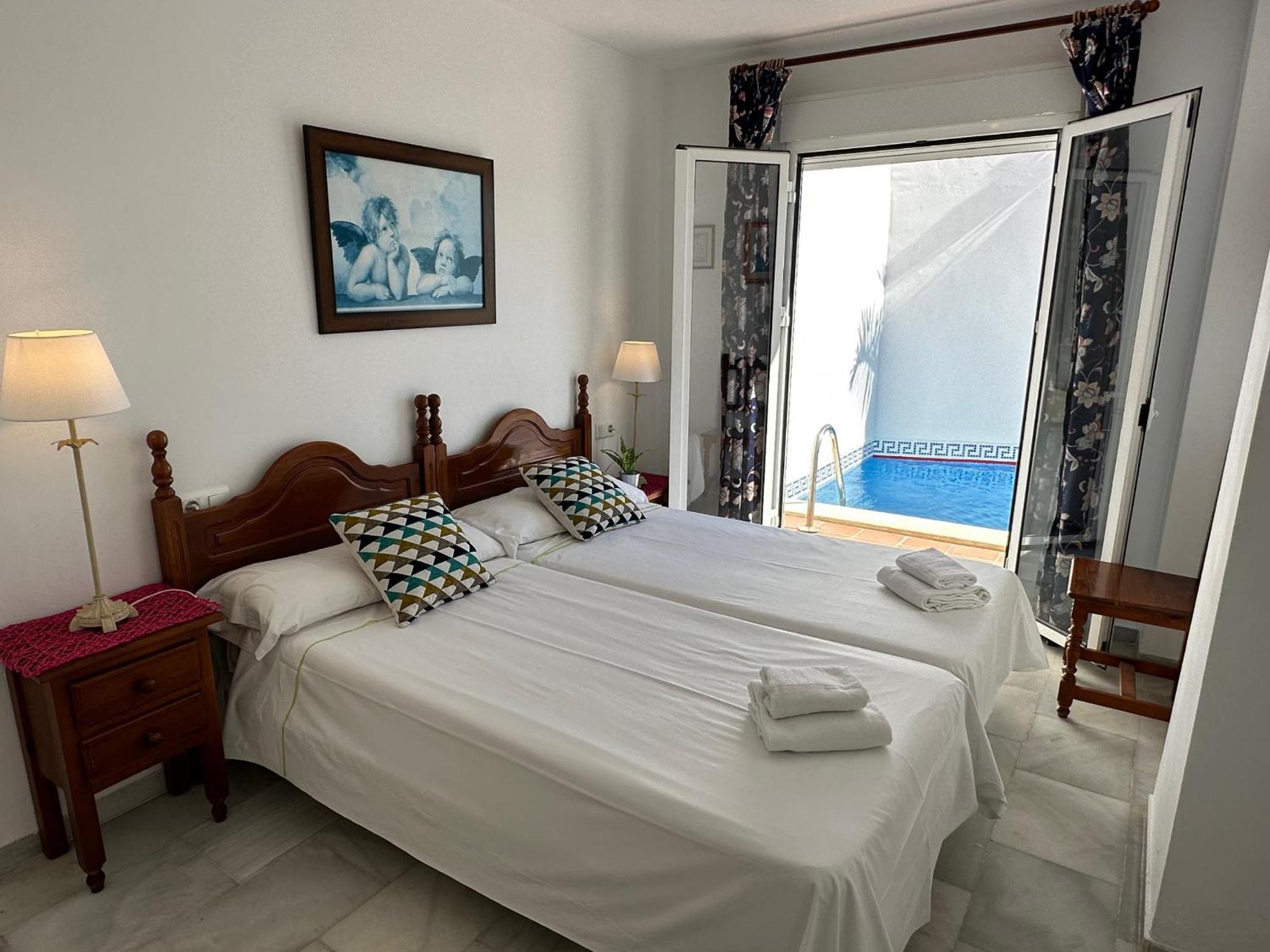 Spacious Family Villa Aljamar 8A Nerja Bagian luar foto