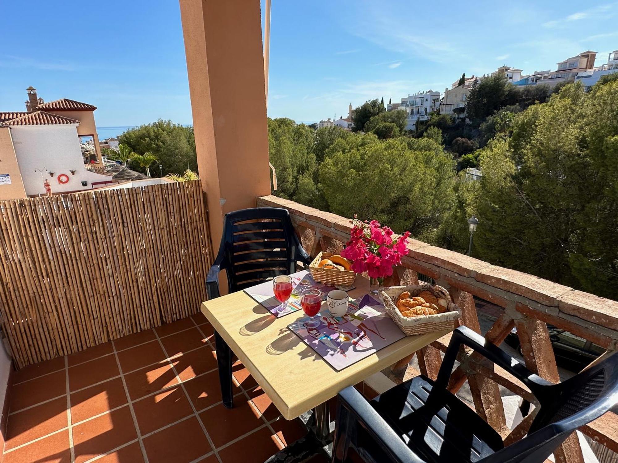 Spacious Family Villa Aljamar 8A Nerja Bagian luar foto